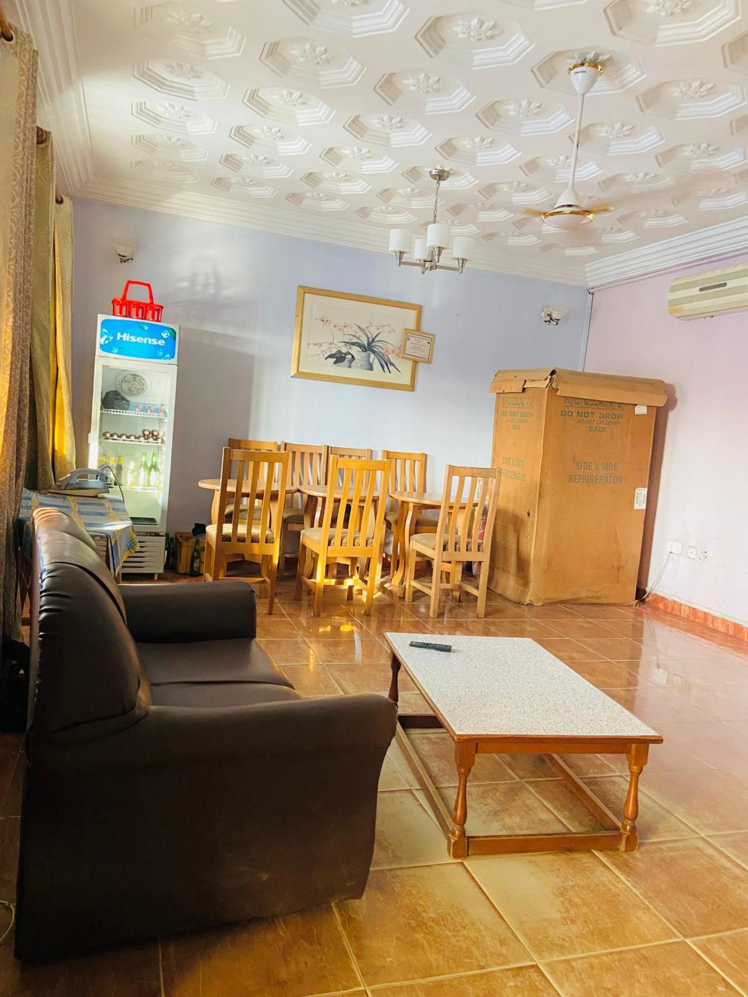 אקרה Heaven Gate Hotel מראה חיצוני תמונה