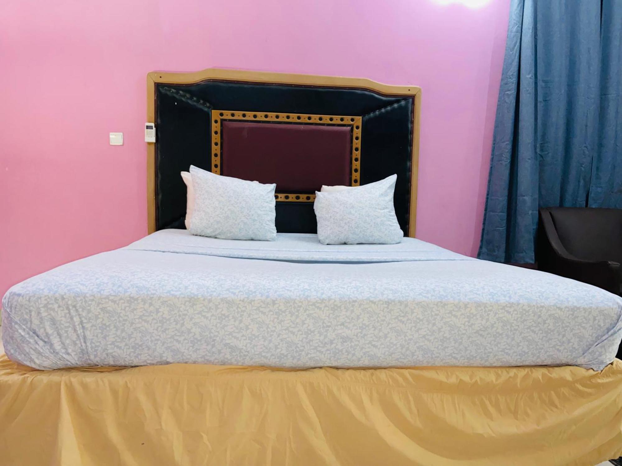 אקרה Heaven Gate Hotel מראה חיצוני תמונה