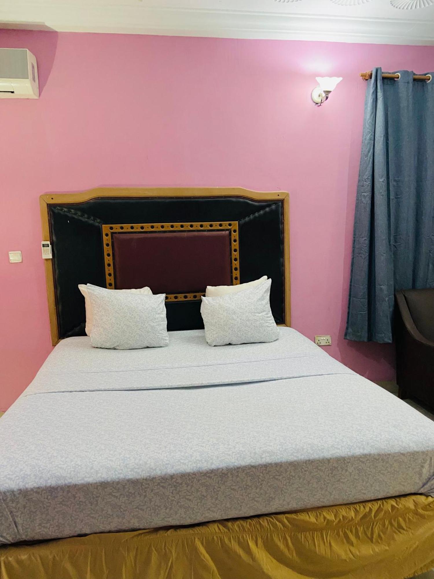 אקרה Heaven Gate Hotel מראה חיצוני תמונה